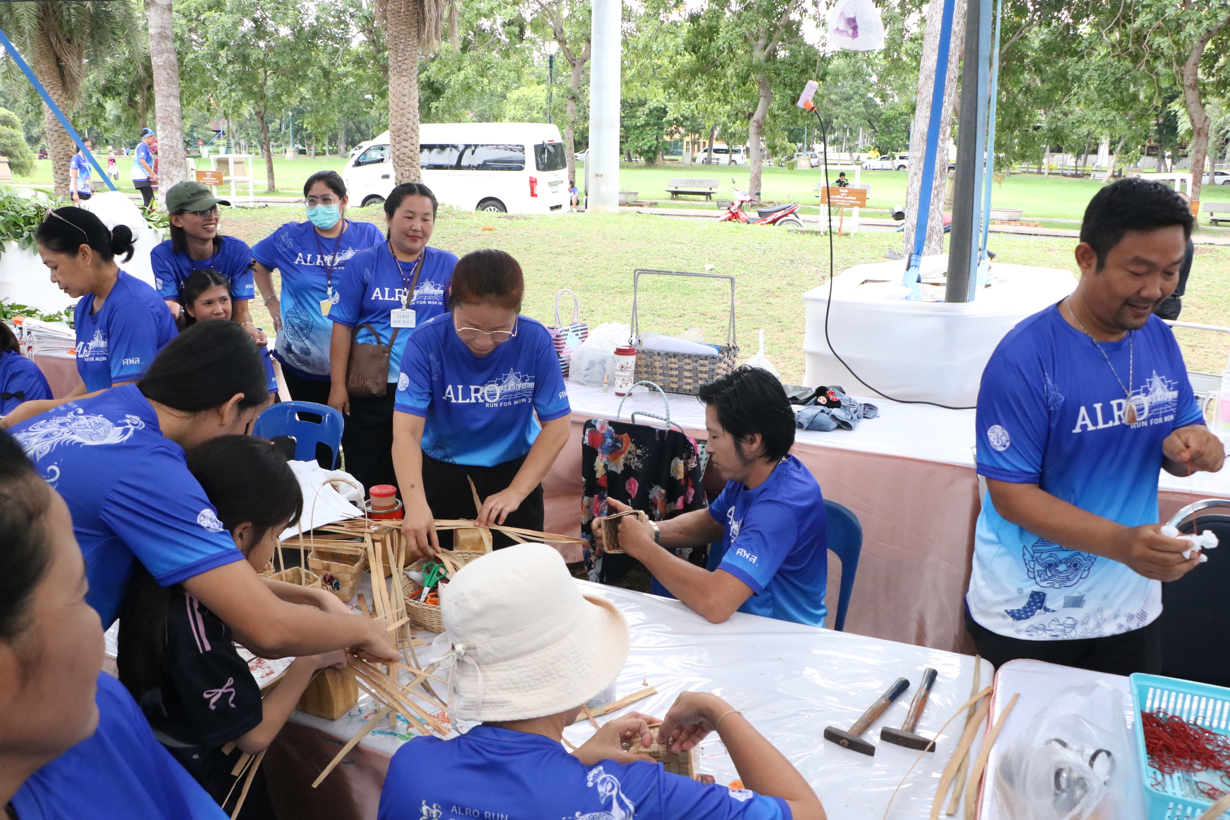 title - ส.ป.ก. เปิดงาน “สืบสานพระราชปณิธาน สร้างงานเกษตรกรรม เลิศล้ำงานหัตถศิลป์ ท่องเที่ยวถิ่นวิถีไทย เพื่อน้อมรำลึกในพระมหากรุณาธิคุณของสมเด็จพระนางเจ้าสิริกิติ์ พระบรมราชินีนาถ พระบรมราชชนนีพันปีหลวง ประจำปี พ.ศ. 2569 ณ ศูนย์ส่งเสริมและพัฒนาอาชีพเสริมนอกภาคการเกษตร จังหวัดพระนครศรีอยุธยา
